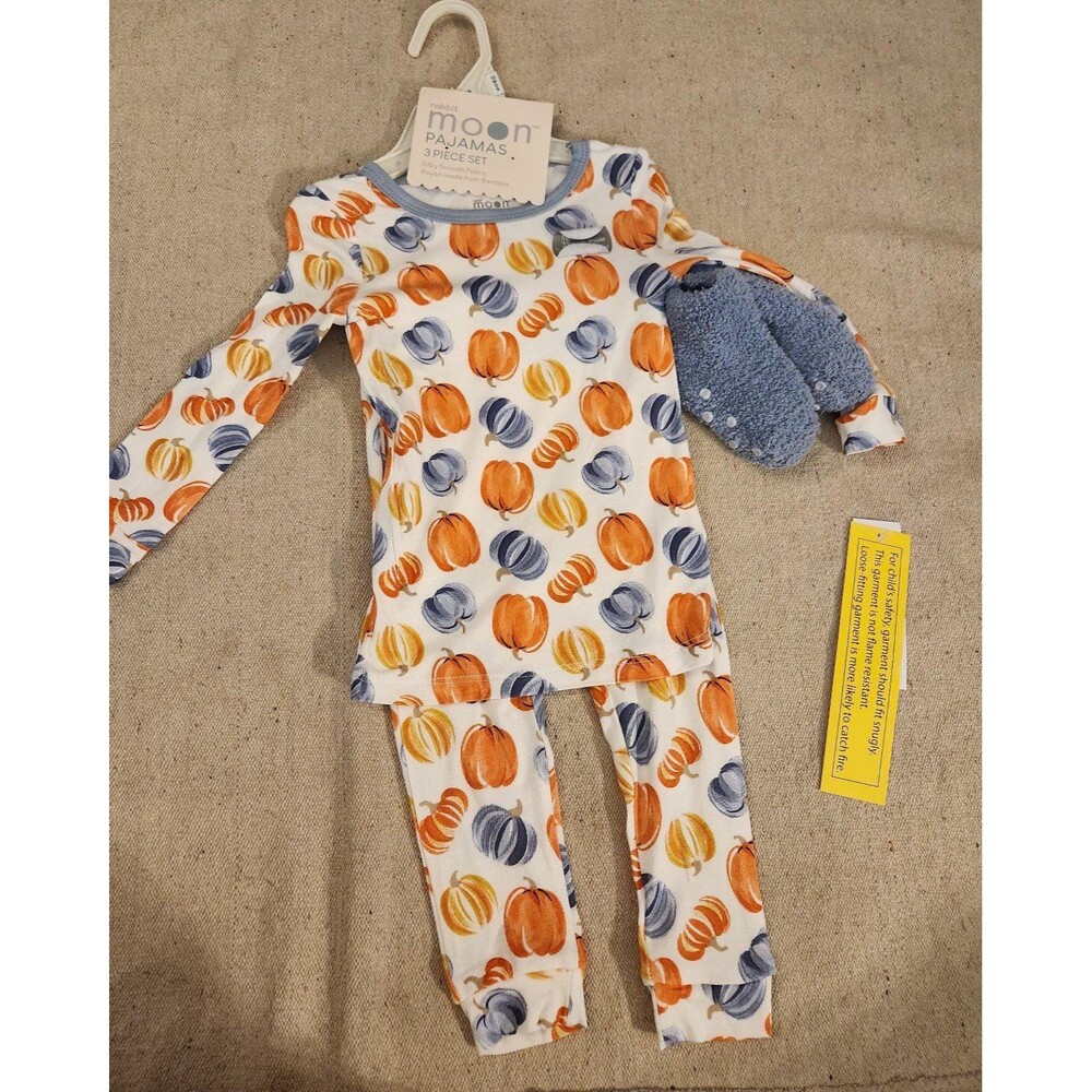 Rabbit moon pumpkin bamboo pjs 3-piece size 12 Mos